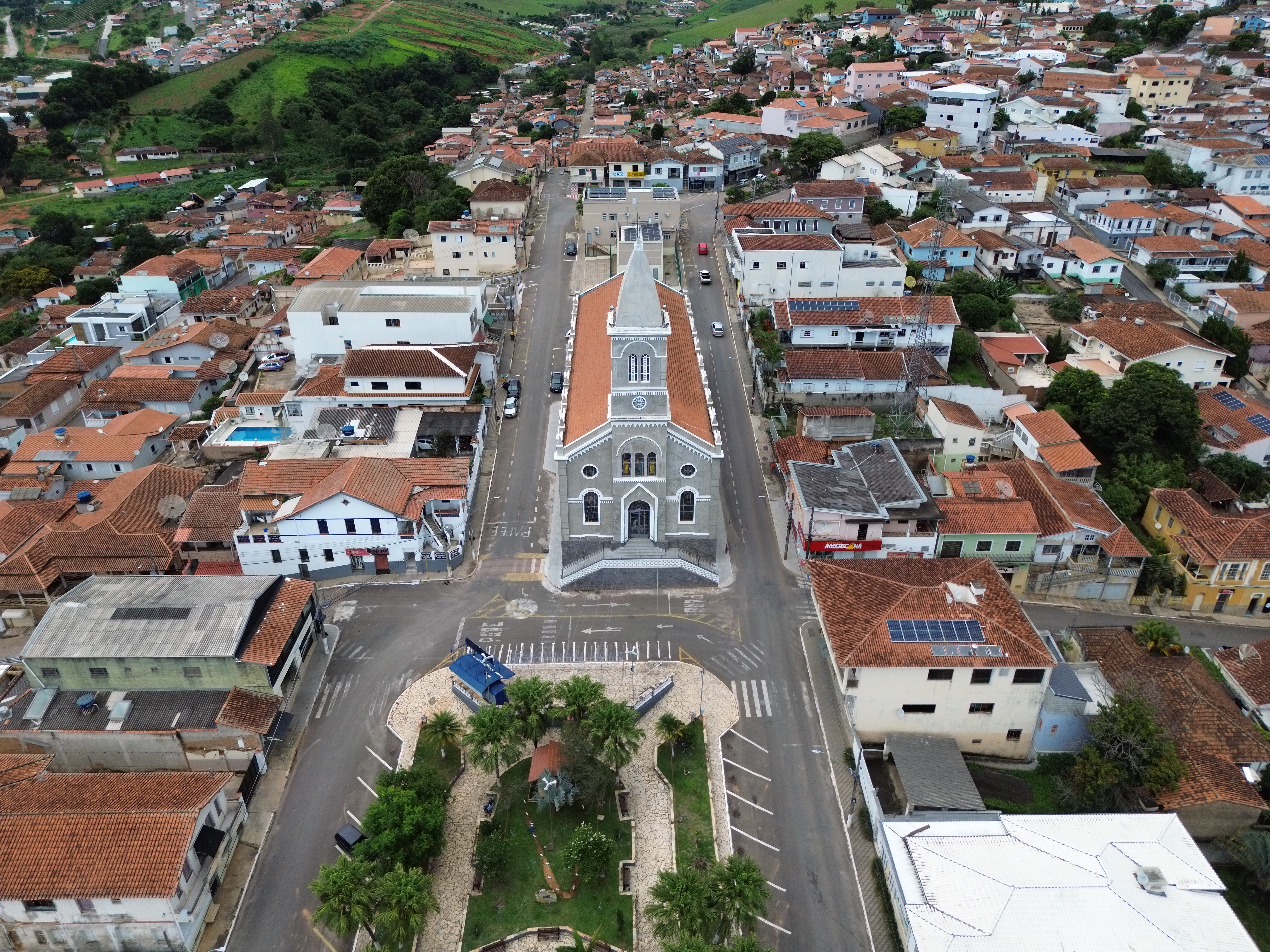 Poço Fundo hoje — Praça Central